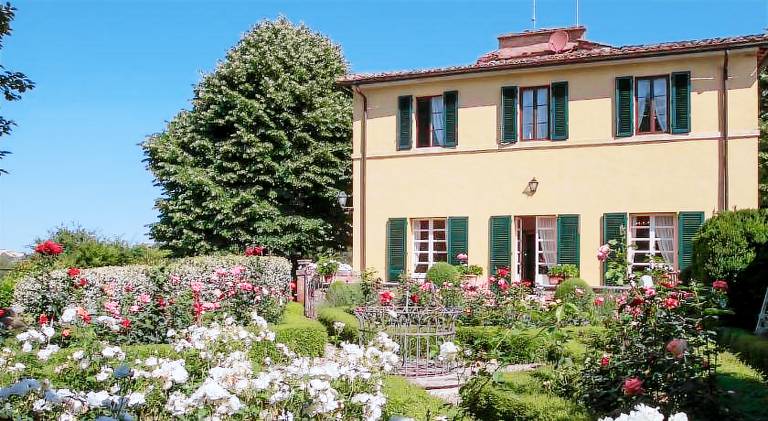 Villa with pool in Siena