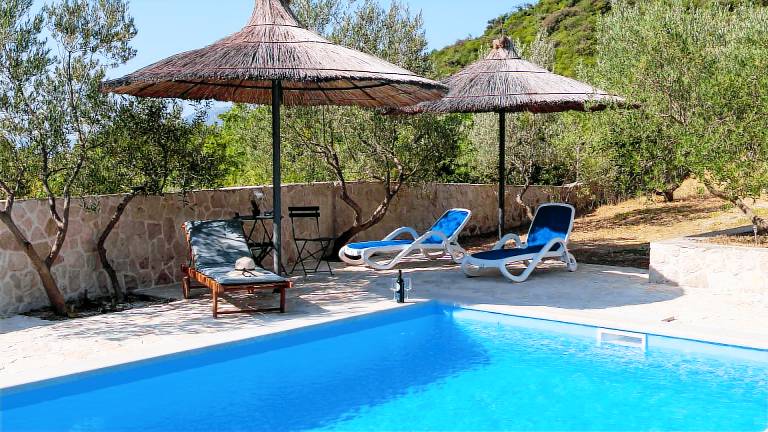 Villa with private pool, garden & terrace — photo 2