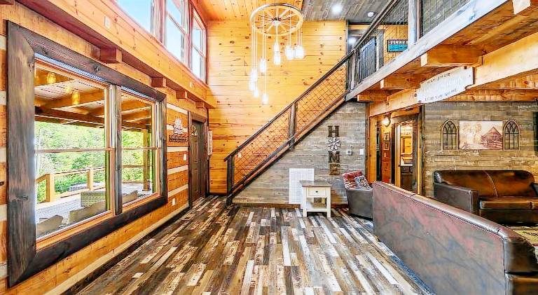Vacation home with pool — photo 4