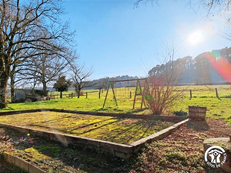 Fully equipped gite with barbeque, yard & terrace | Pets are welcome — photo 2