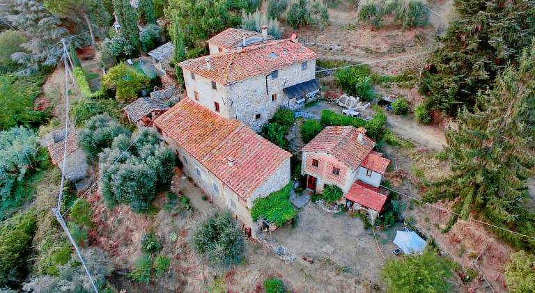 Rental apartment with barbeque & yard in Capannori
