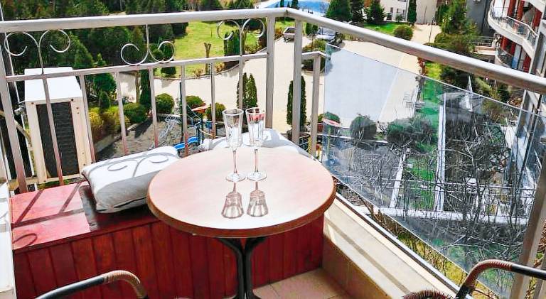 Nice holiday apartment with pool & patio | Beach nearby | Dogs allowed — photo 4