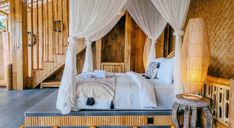 Villa with hot tub & pool | Pets are welcome — photo 2