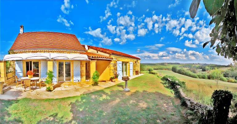 House with pool, garden & terrace | Garden view — photo 2