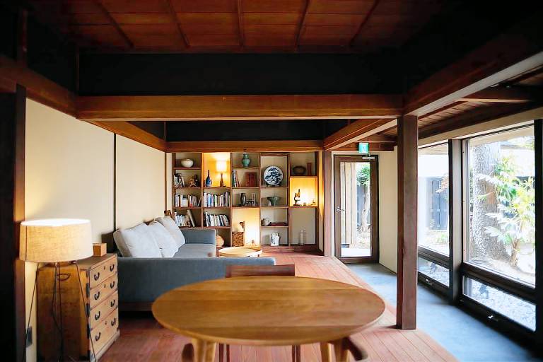 House  Iwasaki