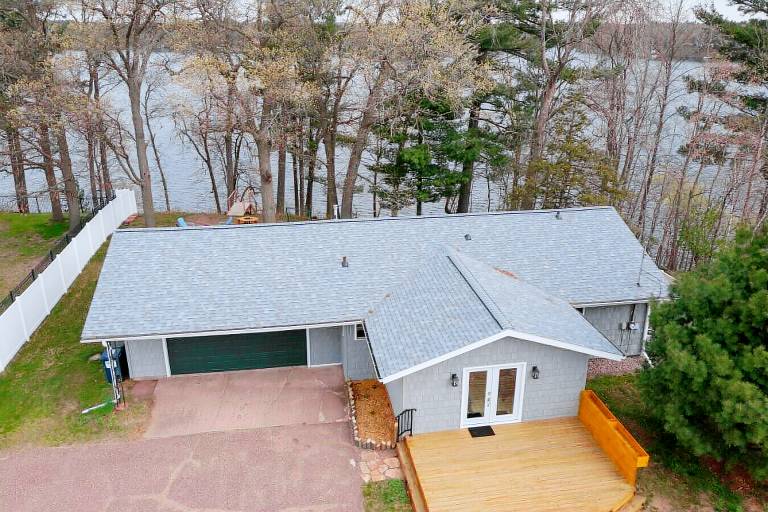 House  Eagle Point