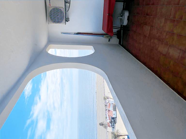 Holiday apartment with patio | Sea view — photo 3
