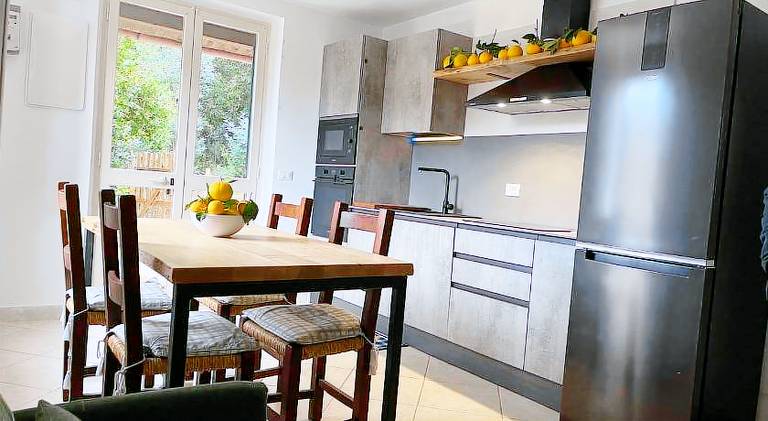 House with 2 rooms for 5 persons — photo 4