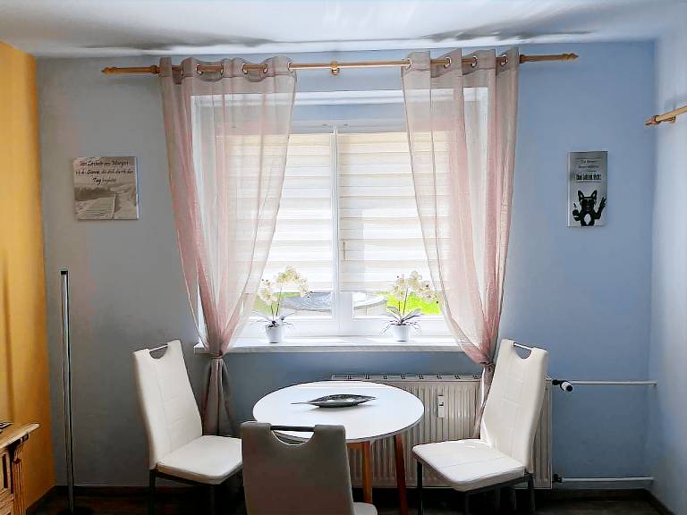 Apartment with patio & garden — photo 4