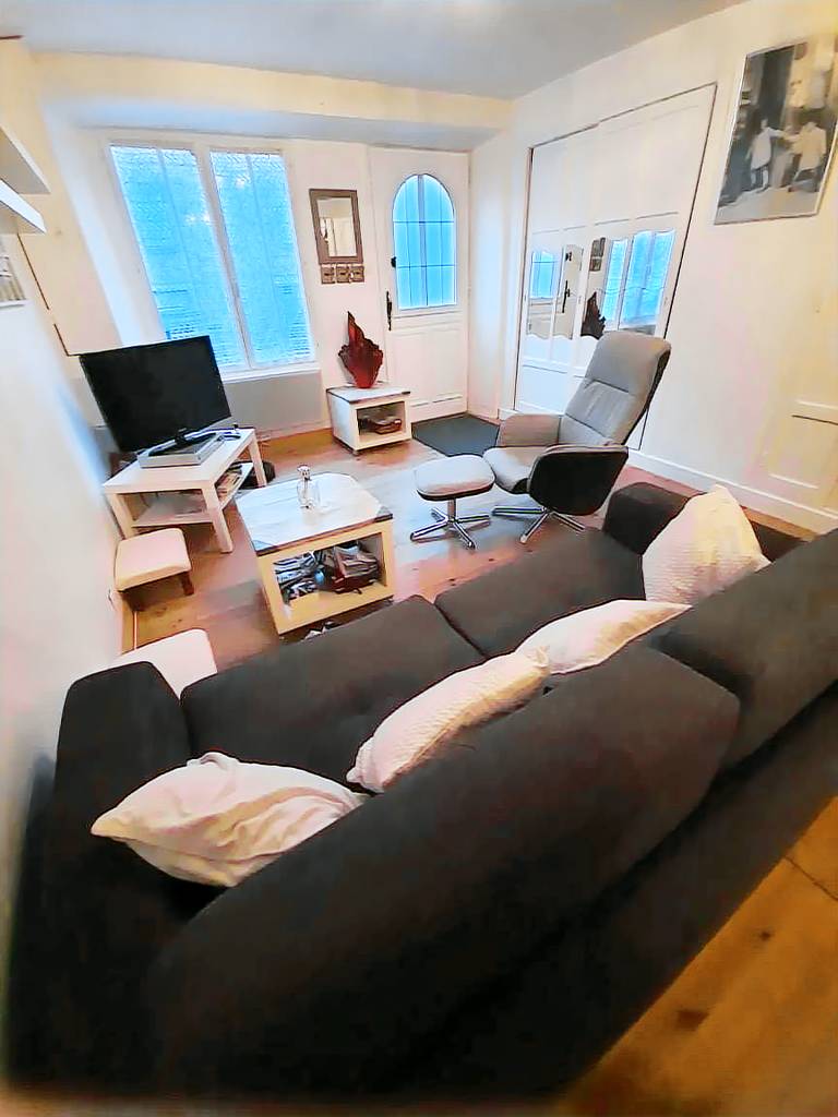Vacation home with terrace — photo 4