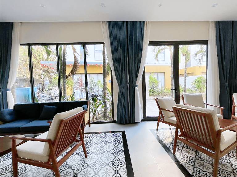 280 m&sup2; Villa
