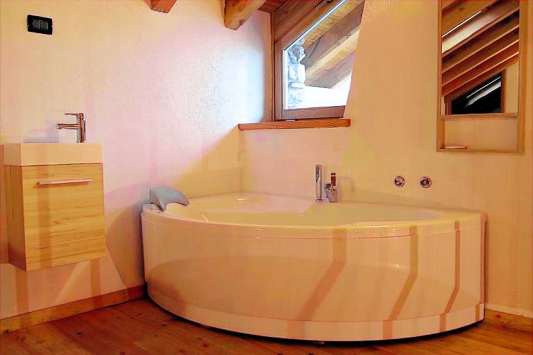 Child-friendly lovely chalet with patio, sauna & yard | Nature view | Pet-friendly — photo 3