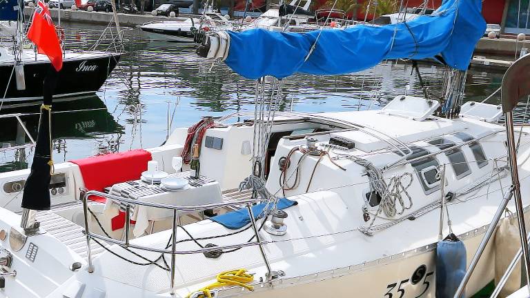 Hausboot Diagonal Mar i el Front Marítim del Poblenou