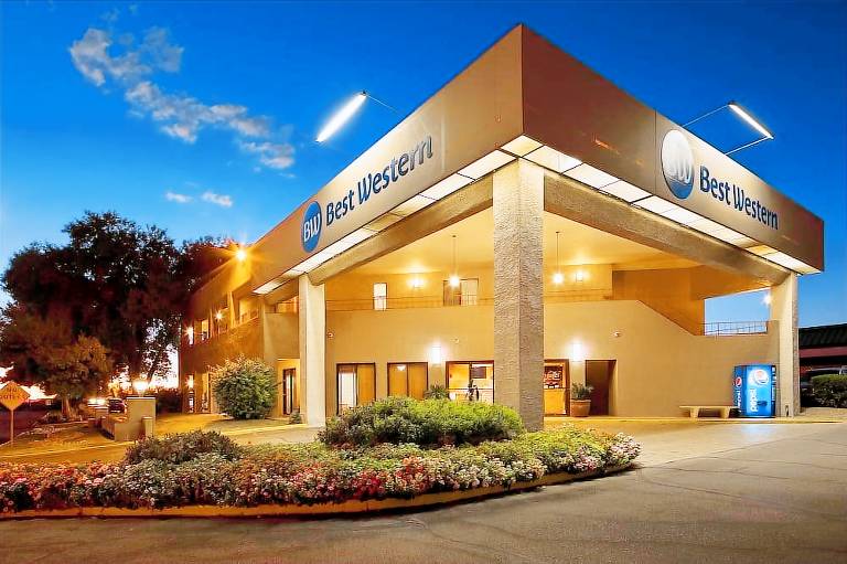 Best Western InnSuites Tucson Foothills Hotel & Suites