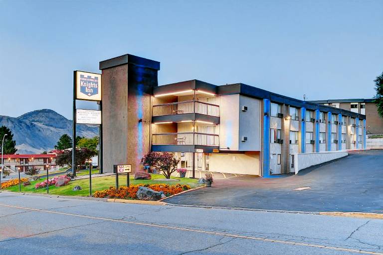 Knights Inn - Kamloops BC in Kamloops, BC