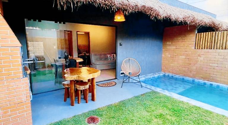 Pleasant house with terrace, pool & barbecue | Next to the beach | Dogs allowed in Maragogi