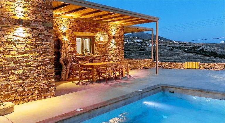 Villa with patio & private pool | Pet-friendly — photo 2