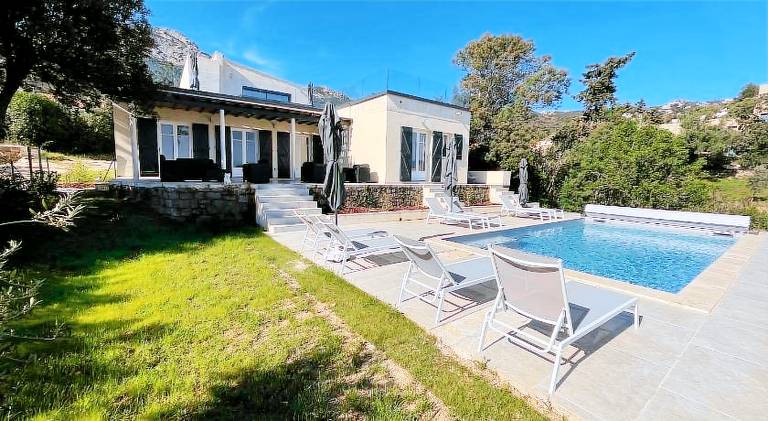 Lovely villa with pool | Pet-friendly in Calvi