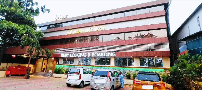 Hotel Ruby Lodging And Boarding