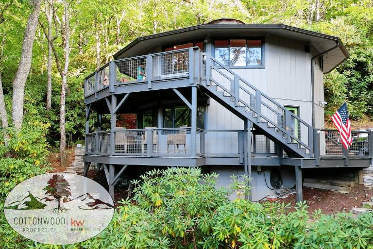 House Black Mountain