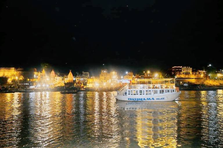 BrijRama Palace Varanasi By the Ganges