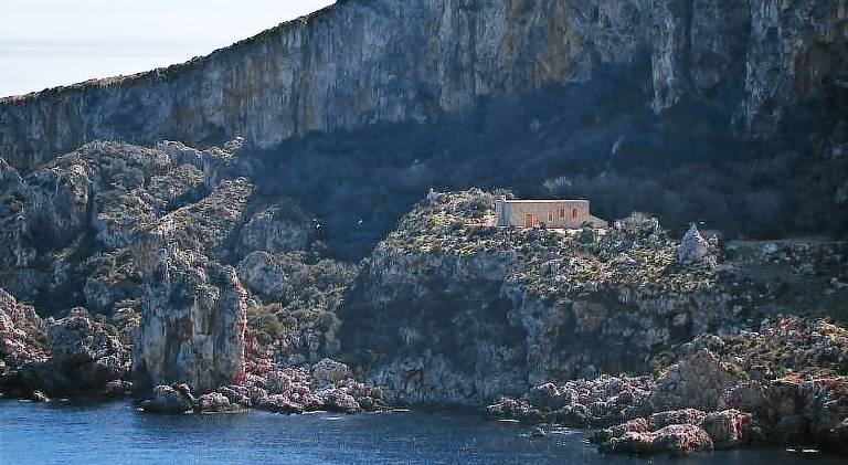 Villa with 4 rooms for 8 persons in San Vito Lo Capo