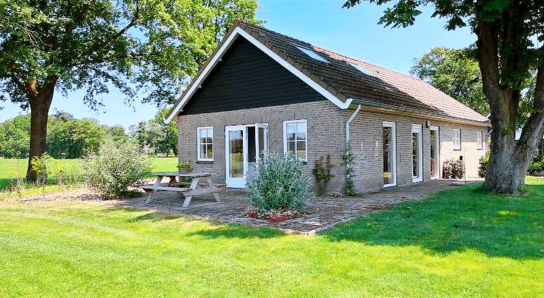 100 m&sup2; Ferienhaus