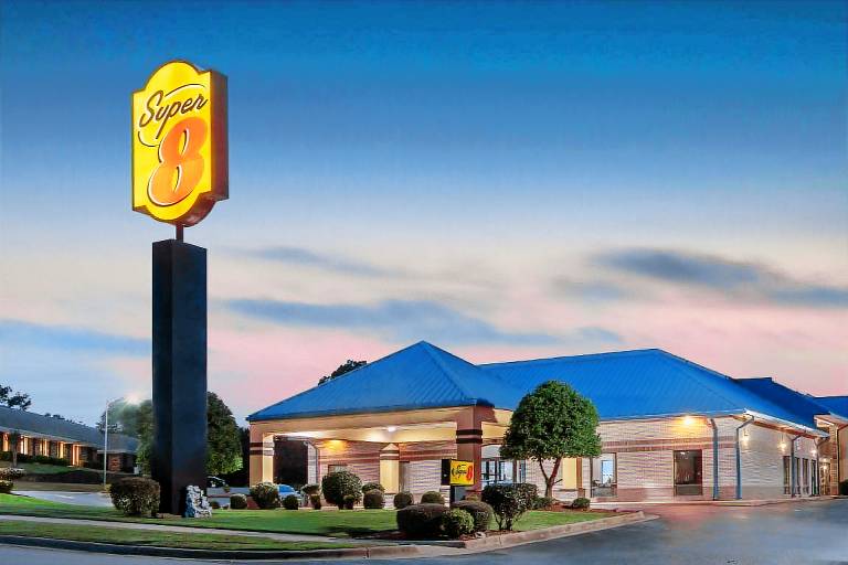 Super 8 By Wyndham North Little Rock/Mccain in North Little Rock, AR