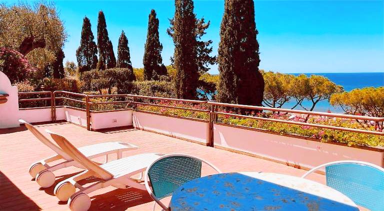 Villa with 4 rooms for 6 persons in Castiglione della Pescaia