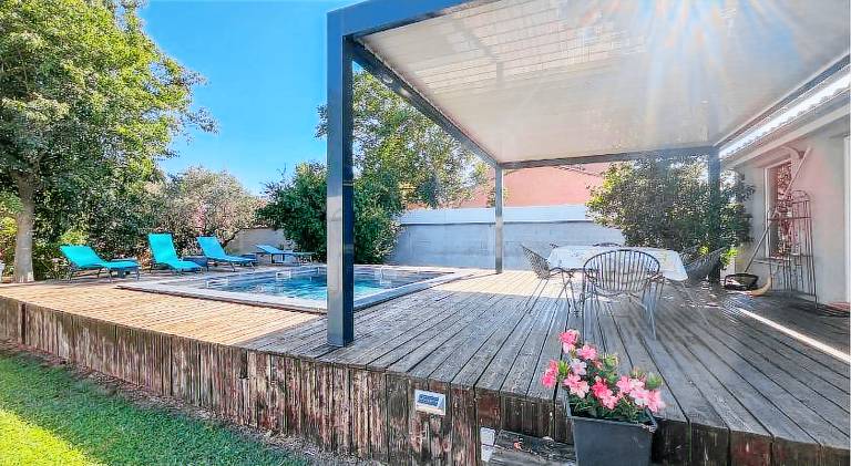 Fully equipped house with barbecue, private pool & patio | Perfect for remote work | Pets are welcome — photo 2