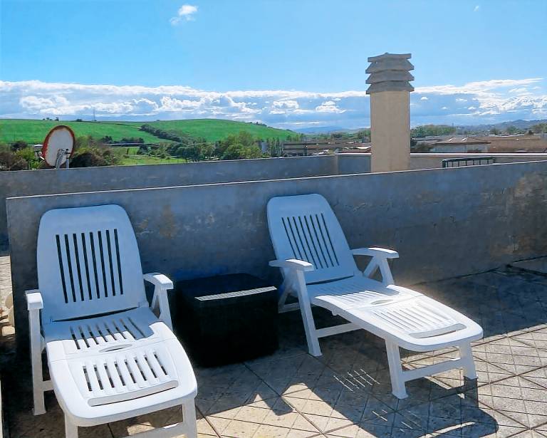 Holiday apartment with terrace — photo 5