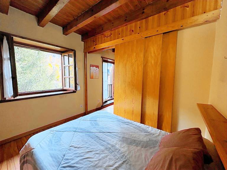 Rental apartment with yard — photo 4