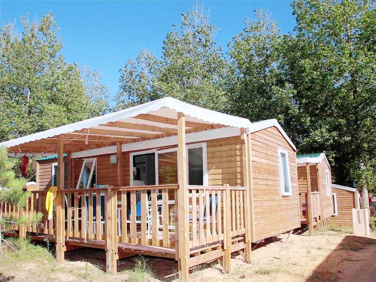 Mobile home with terrace & heated pool — photo 4