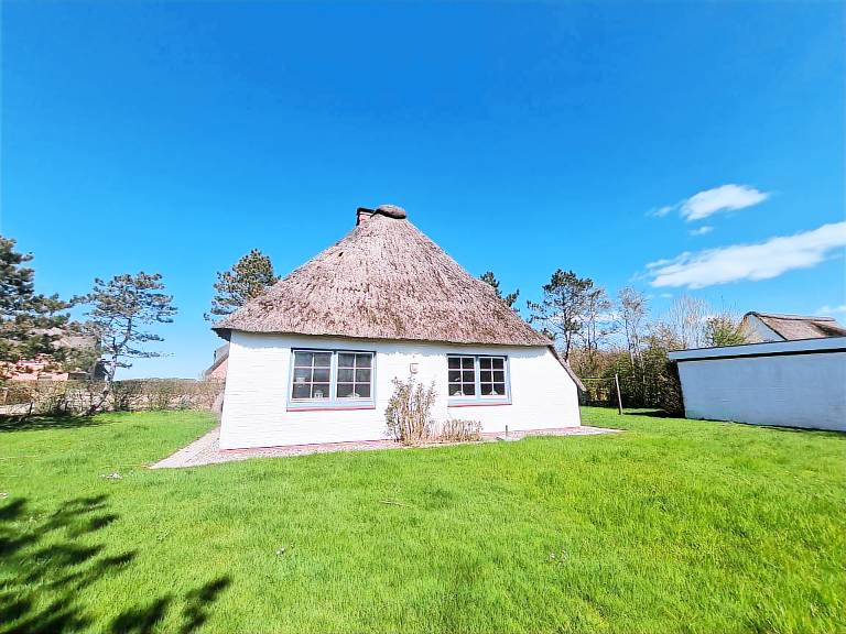 Family-oriented lovely house with garden & terrace | Pets are welcome — photo 3