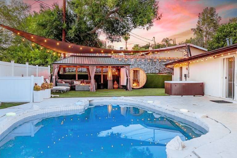 House Woodland Hills