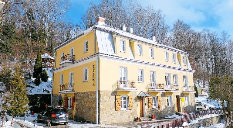 Holiday apartment with garden & BBQ in Krynica-Zdroj