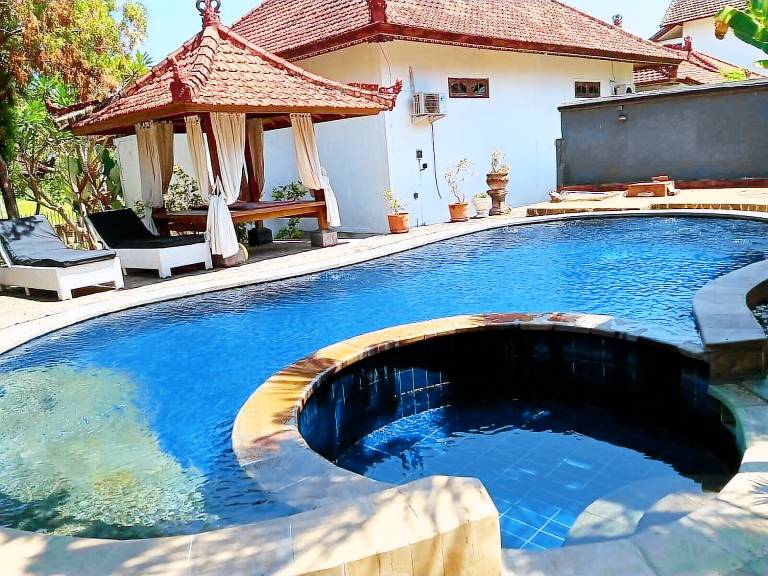 Villa Kampung Bugis