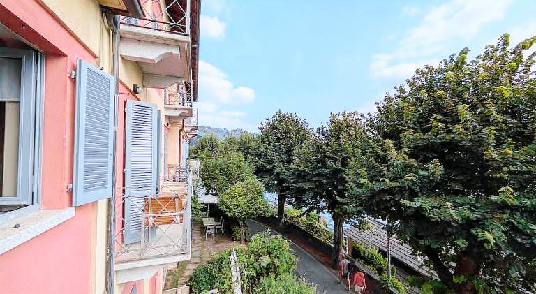 Holiday apartment with 3 rooms for 6 persons in Orta San Giulio