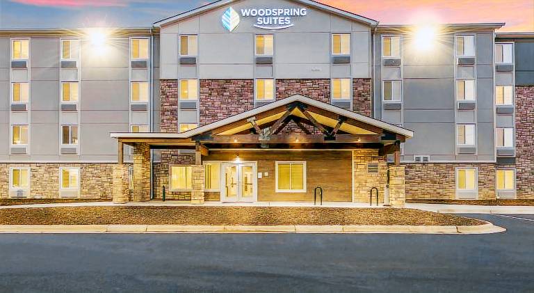 WoodSpring Suites Charlotte - University Research Park — photo 5