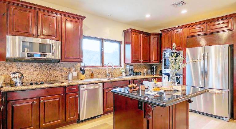 Pyramid by AvantStay Luxe Sedona Mansion w Views 7mins to Downtown — photo 5