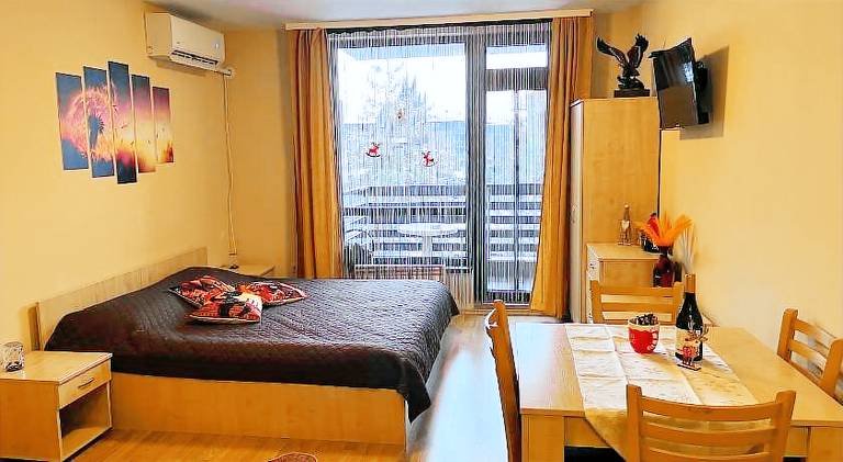 Holiday apartment with jacuzzi & pool — photo 2