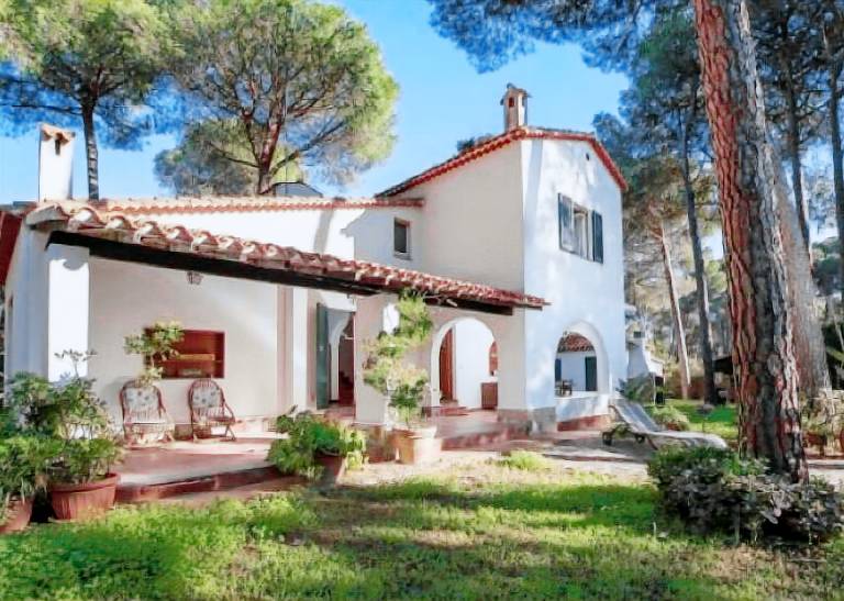 Villa Chia