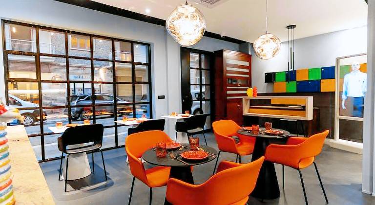 Serviced apartment with sauna, terrace & yard in Bari