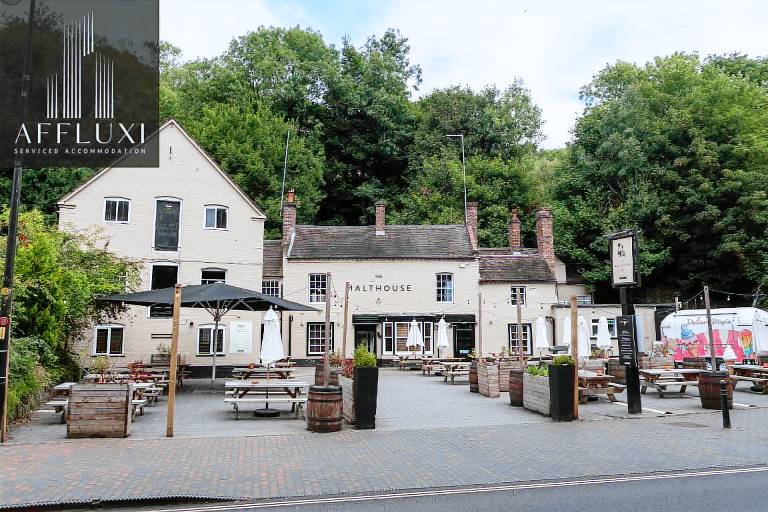 Ironbridge Riverside Hot Tub Retreat — photo 4