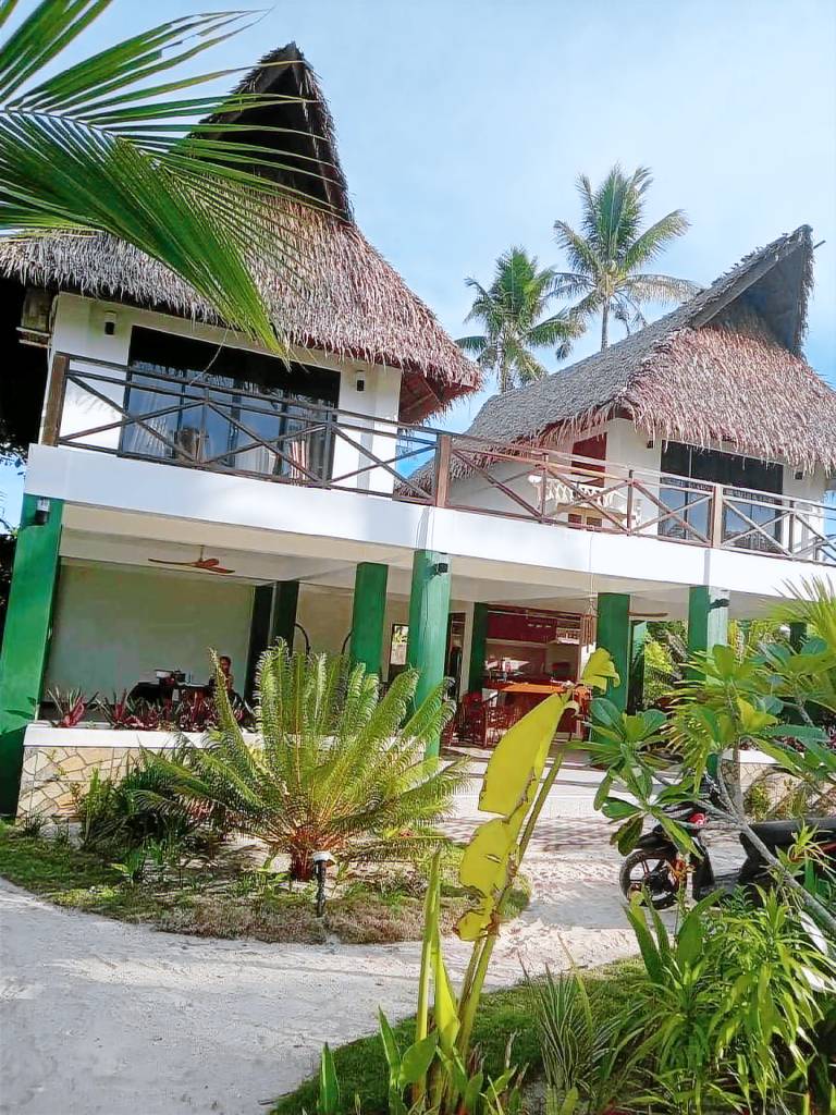 Entire Private Beachfront Villa in Siargao in General Luna