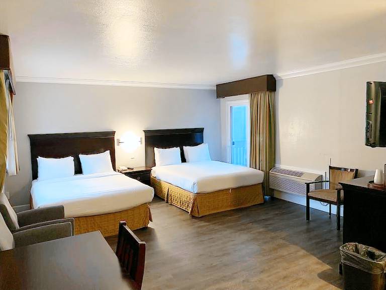 motel  Monterey