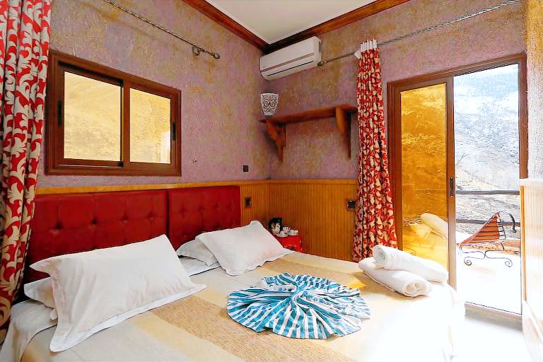 Accommodation Aroumd