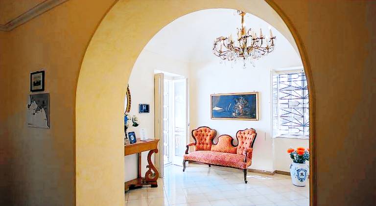 Apartment with patio & jacuzzi | Next to the beach | Suitable for remote work | Pets allowed — photo 3