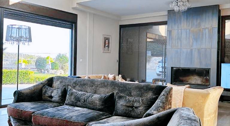 Villa with patio, grill & private pool | Good for workation — photo 2