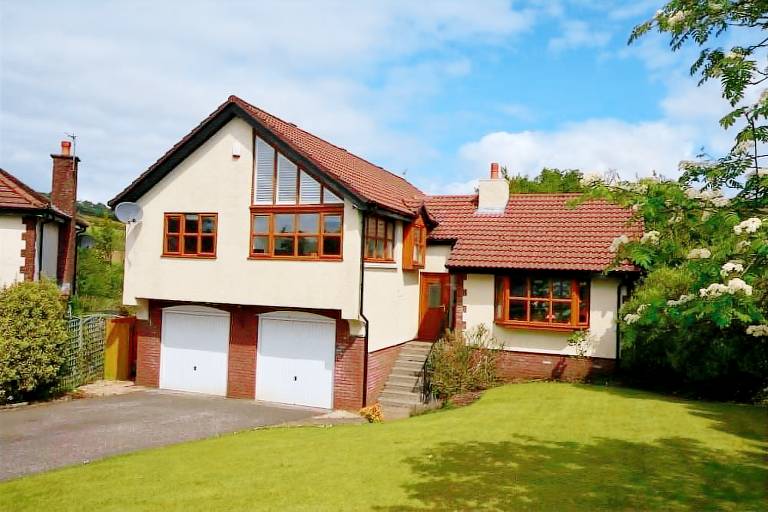 House  Largs